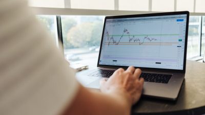 How to Use Technical Analysis in Cryptocurrency Trading