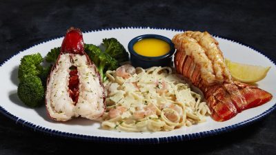 Does red lobster take apple pay