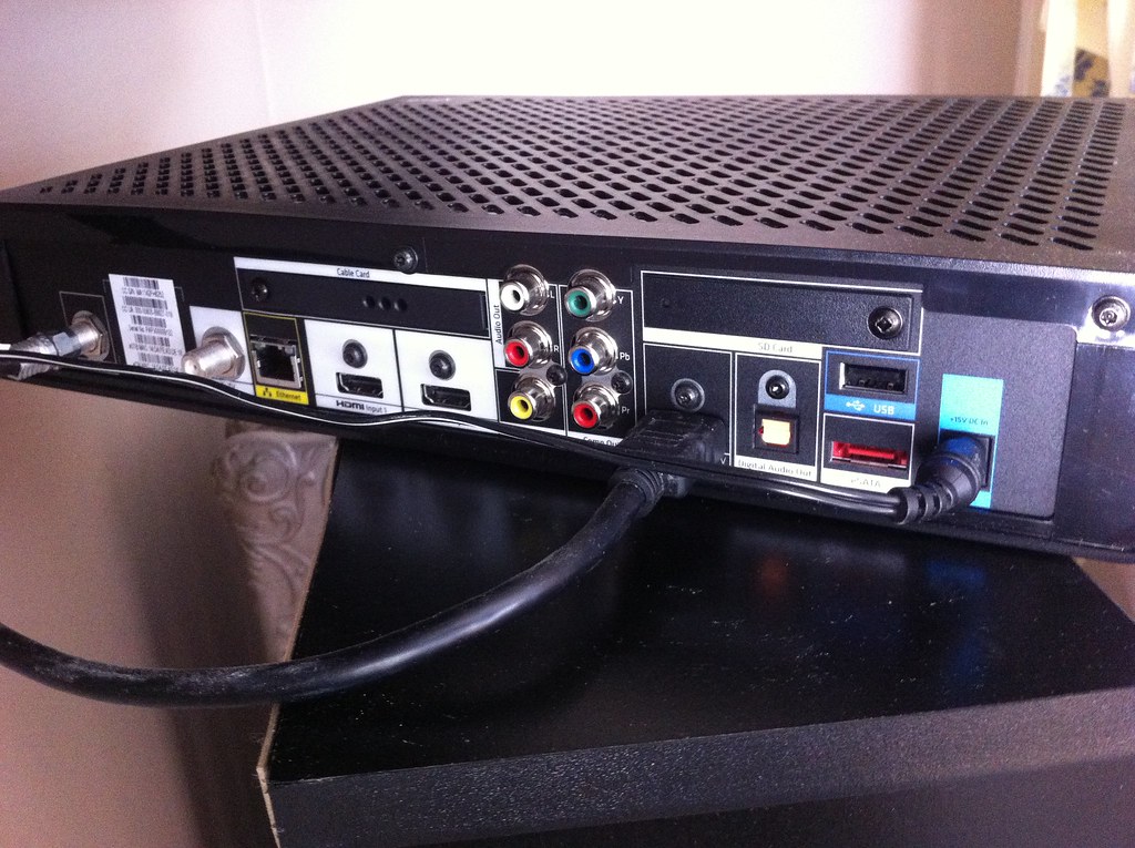 Comcast X1 Box - Ports | Cable In To TV Ethernet HDMI Input … | Flickr